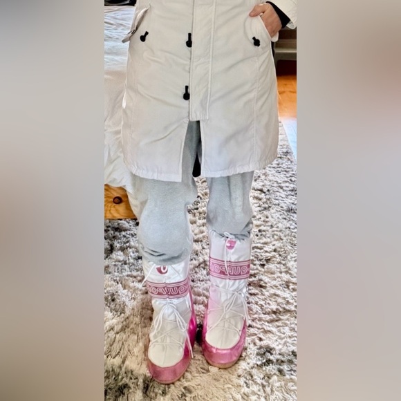 Donald J Pliner Sport-i-que “Do it Big” snow boots - Picture 9 of 11